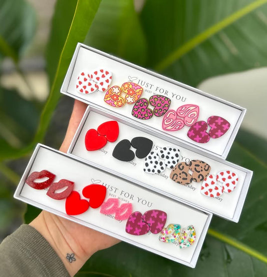 XOXO Boxed Earring Set