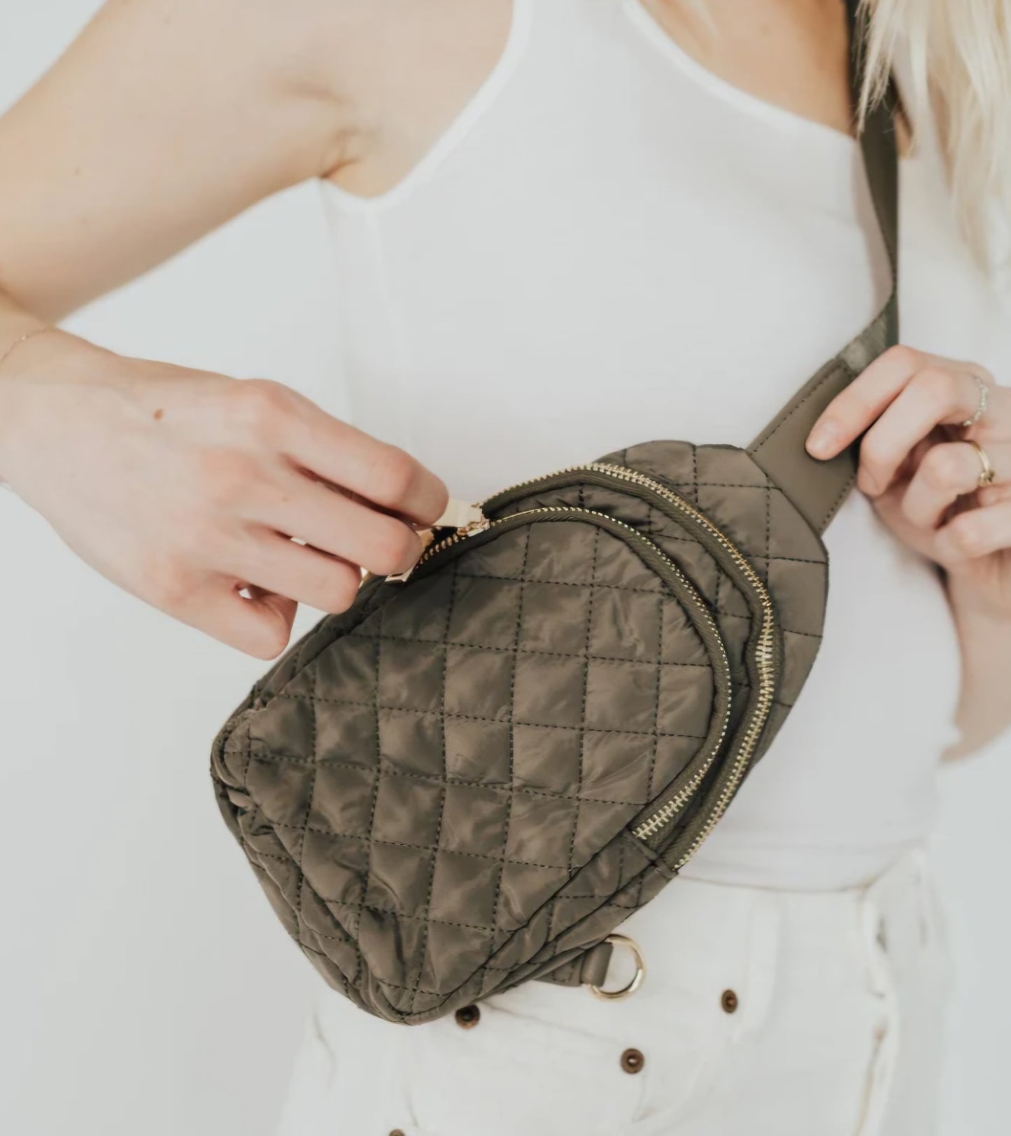 Pinelope Puffer Sling Bag Olive Green