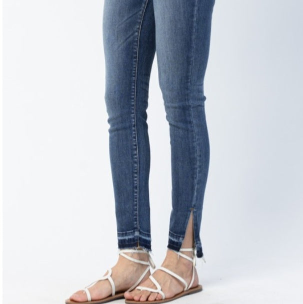 Judy Blue Raw Edge Jeans