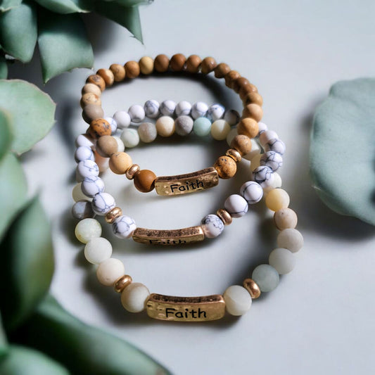 Hammered Gold Bar & Bead Stretch Bracelet