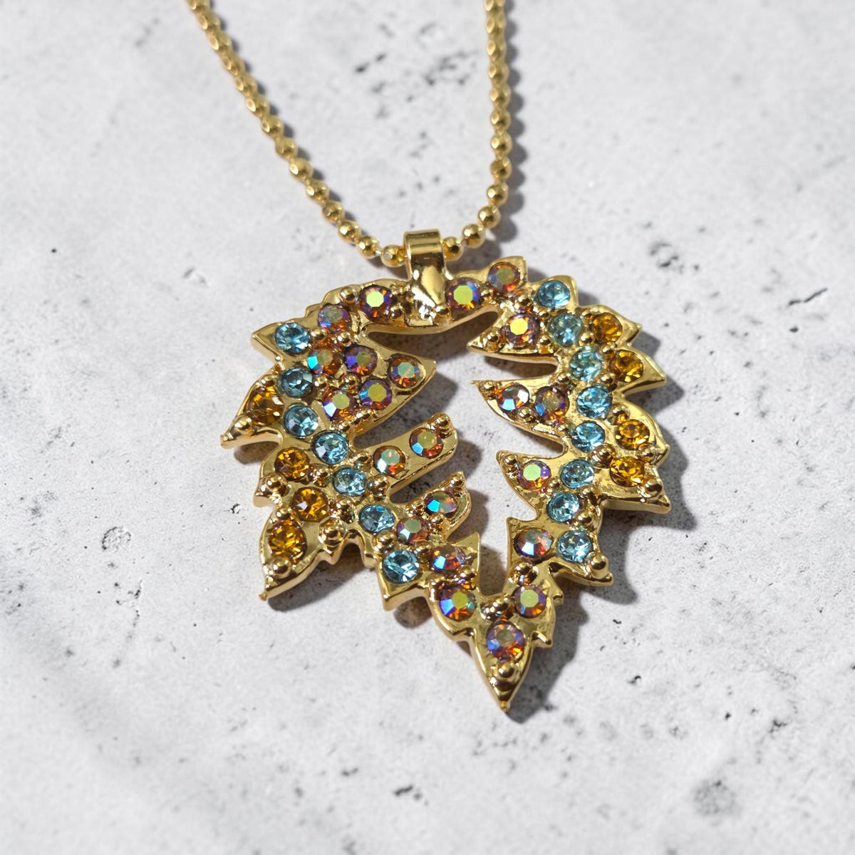 Mariana Leaf Pendant Bubble Necklace - Aurora Borealis