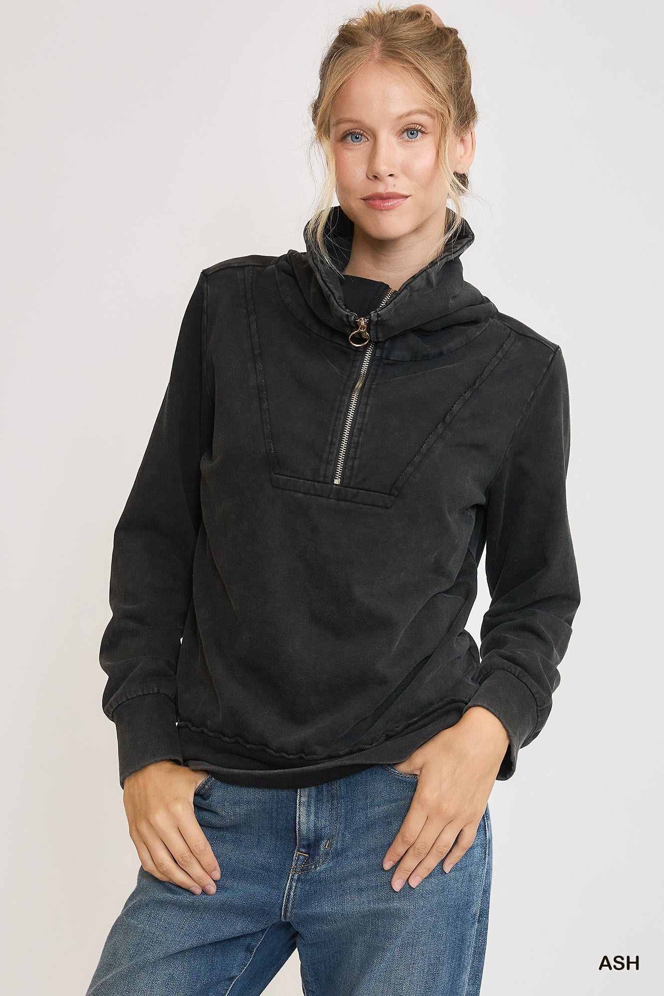 Mineral Wash Half Zip Pullover Top
