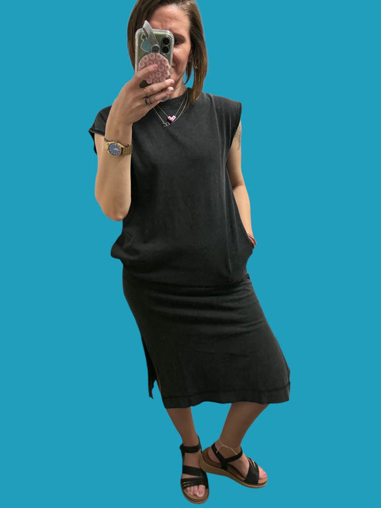 The Nikki Mineral Wash Cap Sleeve Midi Dress in Black