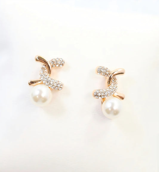 Inverness Intertwined Pearl Stud Gold