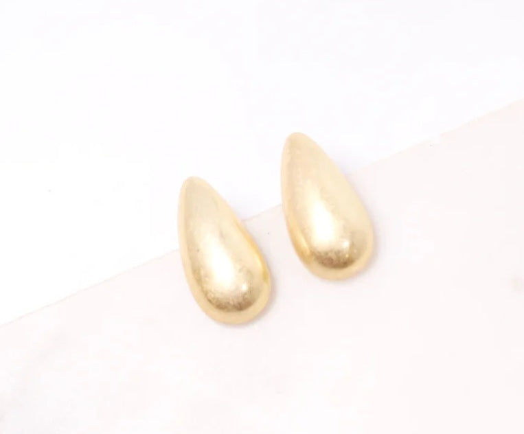 Dogwood Drop Earrings in Gold