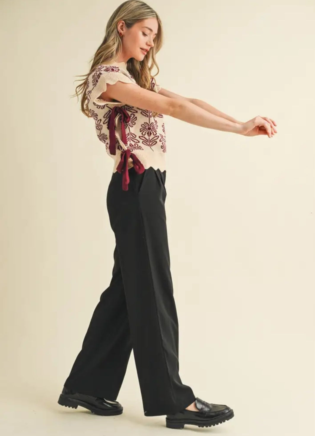 Scalloped Mock Neck Floral Sweater Vest